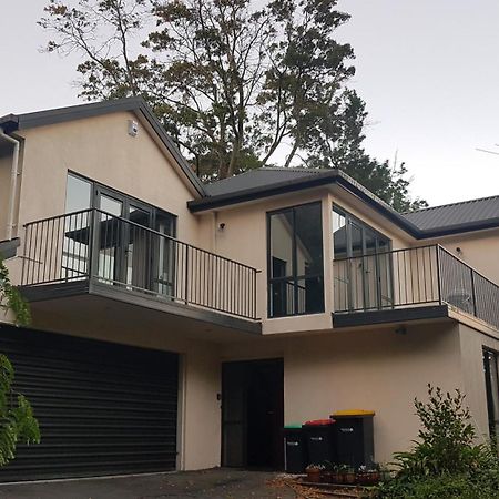 Villa Tranquil Treehouse Christchurch Exterior foto